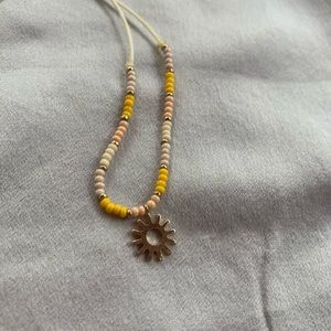 URBAN Choker with beads and charm